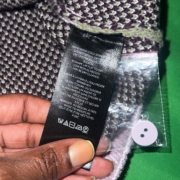 Urban Outfitters Argyle V-Neck Sweater Vest - Black, Green, Purple size Small - Picture 5 of 7